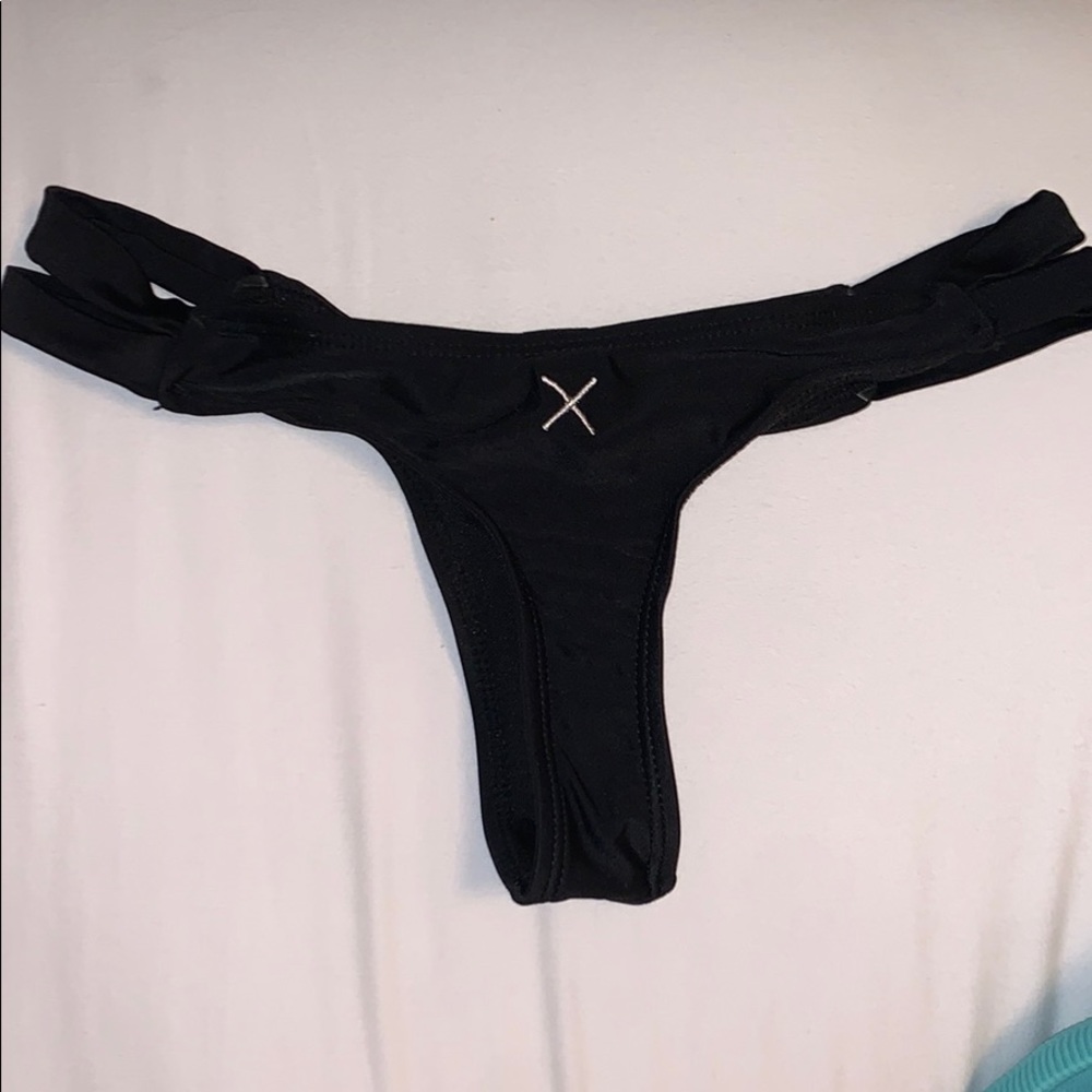 Black Boutine LA Bottoms